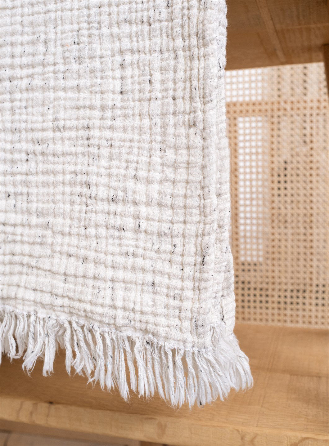Dopppelseitige Kuscheldecke in Puder Pastell