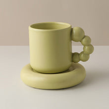 Charger l&#39;image dans la galerie, Handbemalte Keramik Tassen in kreativem Design
