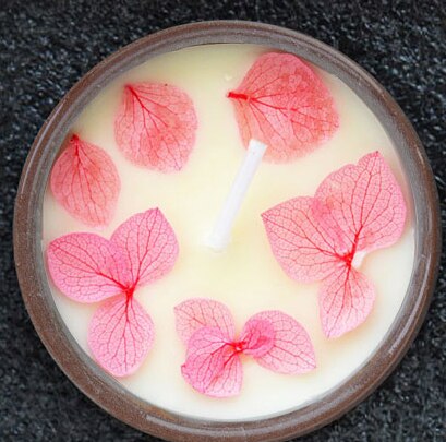 Duftende Sojawachs Kerze mit handverlesenen Blüten - shinyly.shop